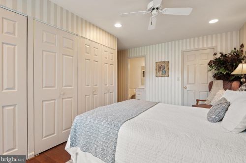 804 Country Pl Dr, Lancaster PA 17601-1793 exterior