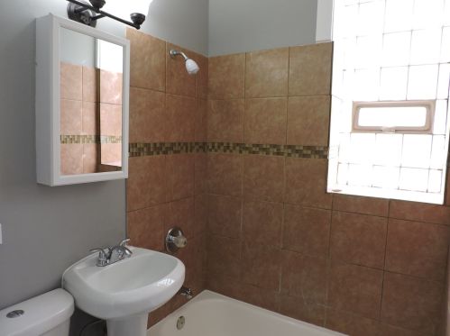 7352 Yale Ave, Chicago IL 60620-1702 exterior