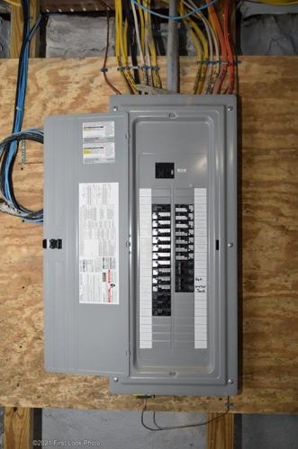 261 Admiral St, Providence RI 02908-1331 exterior