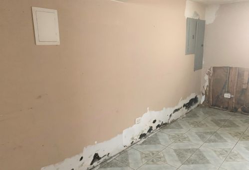 6148 Moody Ave, Chicago IL 60638-4312 exterior