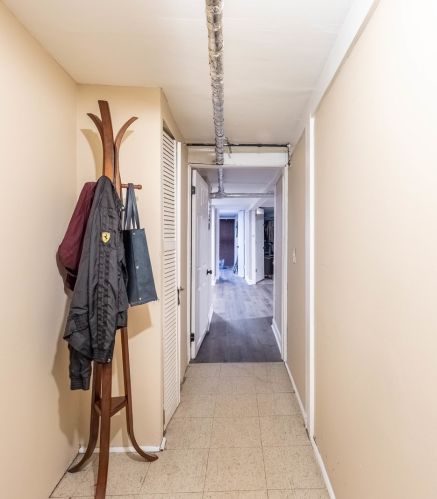 5833 Whipple St, Chicago IL 60659-3708 exterior