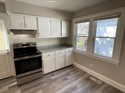 5269 37, Milwaukee WI 53209-4727 exterior