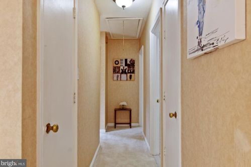 6662 Kings Hwy, Alexandria VA 22306-1506 exterior