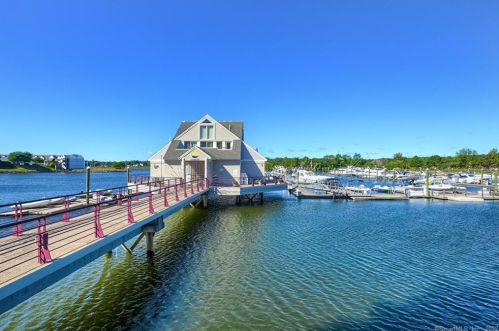 1432 Windward Rd, Milford, CT 06461-1767