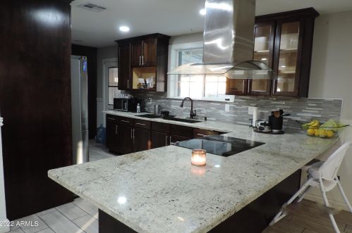 4001 61 St, Phoenix AZ 85033-1712 exterior