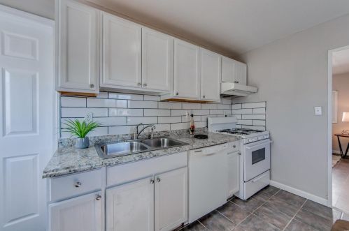 1521 Kraft St, Saint Louis MO 63139-3644 exterior