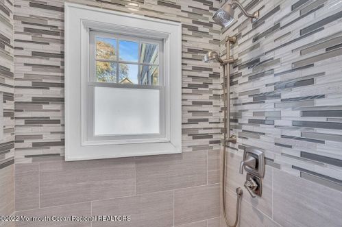 403 New York Ave, Point Pleasant Beach NJ 08742-3338 exterior