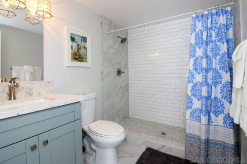 1146 Garnet Ave, San Diego CA 92109-2833 exterior