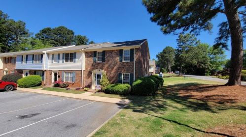2498 Lehaven Dr, Tucker, GA 30084-3513
