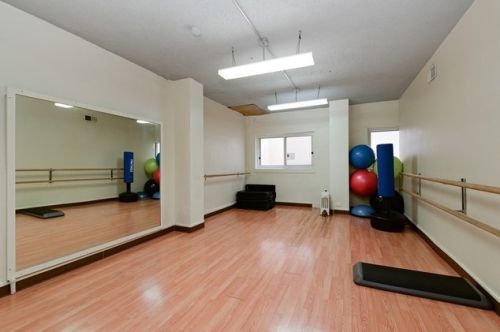 5555 Sheridan Rd, Chicago IL  60640-1609 exterior