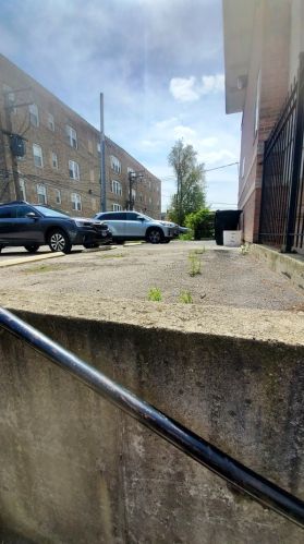 6127 Woodlawn Ave, Chicago IL 60637-2820 exterior