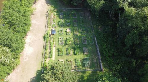 8388 Lake Dr, Lithonia GA  30039-5724 exterior