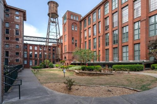 170 Boulevard, Atlanta GA  30312-2325 exterior