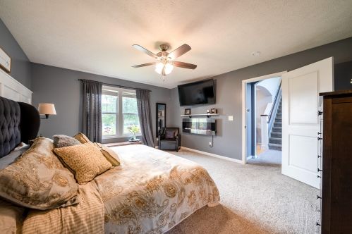 6308 Norfolk Dr, Meskegon MI 49444-7894 exterior