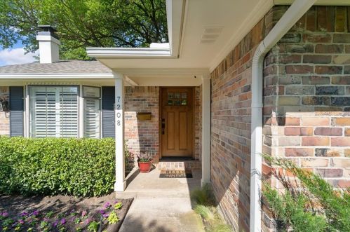 7208 Bucknell Dr, Dallas TX  75214-1751 exterior