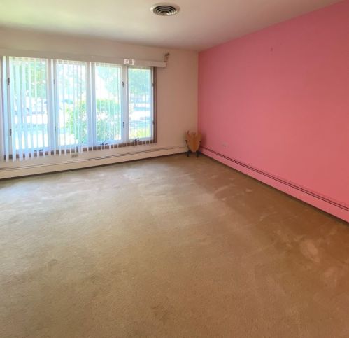 8355 Kedvale Ave, Chicago IL 60624-3529 exterior