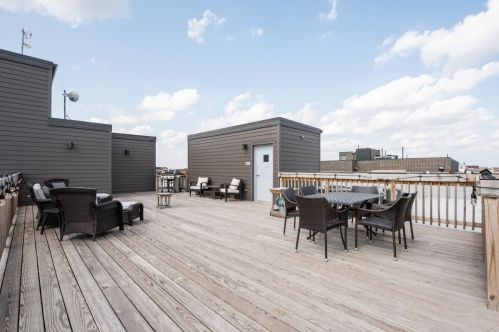 1509 Western Ave, Chicago IL 60622-2293 exterior