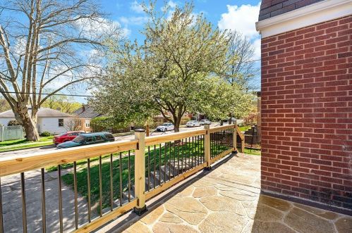 1238 Justine St, Pittsburgh PA  15204-2406 exterior