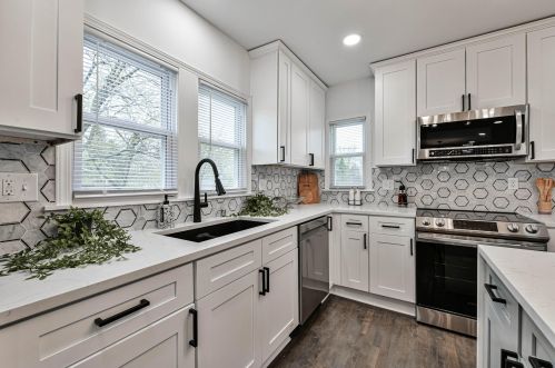 4235 92nd St, Milwaukee WI  53228-2133 exterior