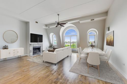 2618 Diversey Ave, Chicago, IL 60647-4363