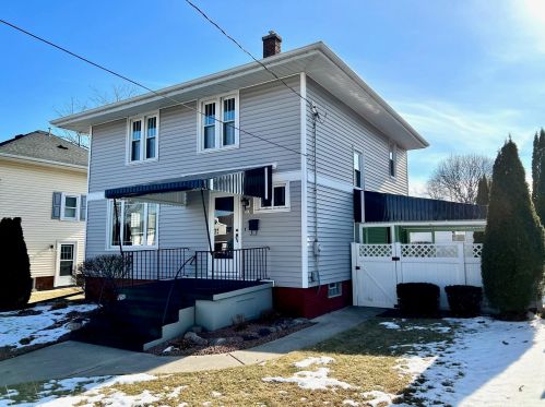 515 New York Ave, Manitowoc, WI 54220-3352