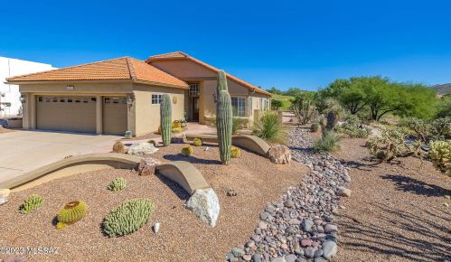 65500 Rolling Hills Dr, Tucson, AZ 85739-3029