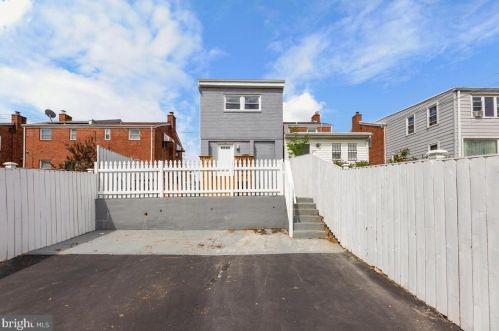 632 Chaplin St, Washington DC  20019-4245 exterior