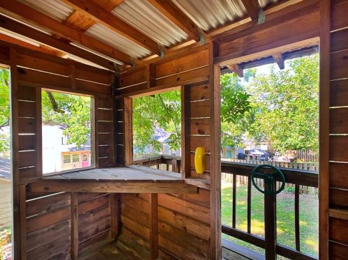 1901 Forrest Ave, Atlanta GA 30344-2768 exterior