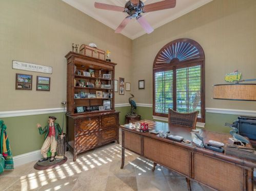 7682 Mulberry Ln, Naples FL exterior