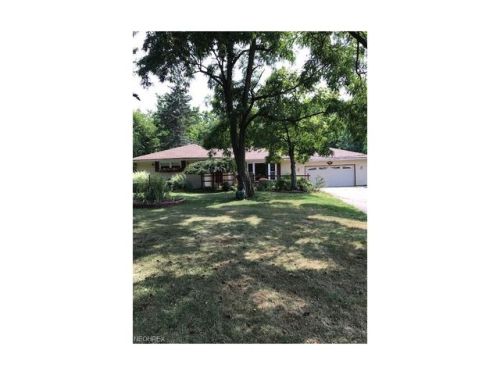 20533 Lunn Rd, Cleveland OH  44149-4937 exterior