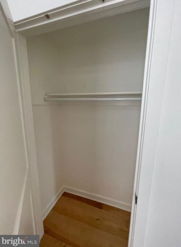 924 15 St, Philadelphia PA 19146-2141 exterior