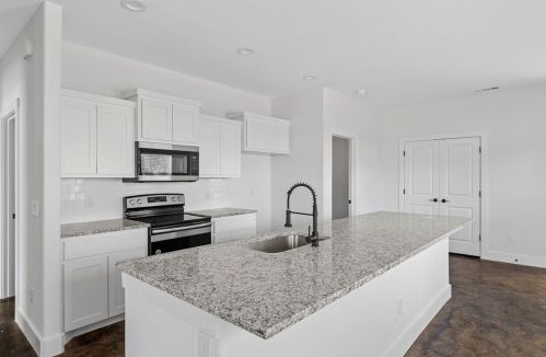 713 Sears St, Denison TX  75021-2743 exterior