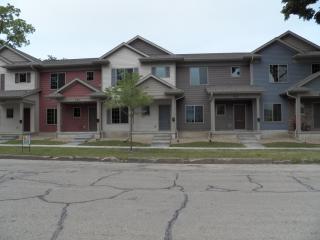 416 2nd St, Cedar Rapids IA  52404-5722 exterior