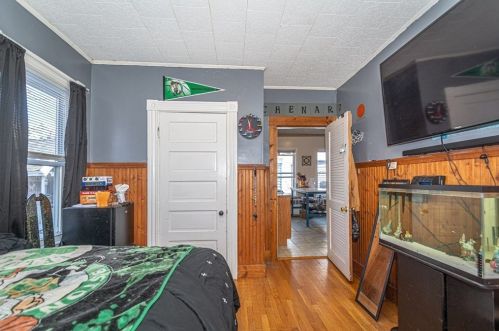 327 Middlesex St, North Andover MA 01845-3438 exterior