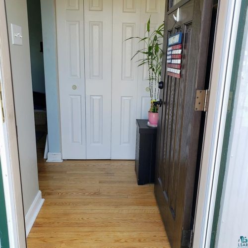 2234 Ensign St, Duluth MN 55811-3008 exterior