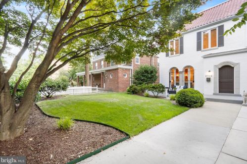 3708 Massachusetts Ave, Washington DC 20016-5812 exterior