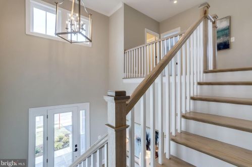 2733 1 St, Arlington VA 22203-2639 exterior