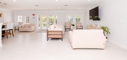 1530 Sunshine Ave, Fort Pierce FL  34952-6010 exterior