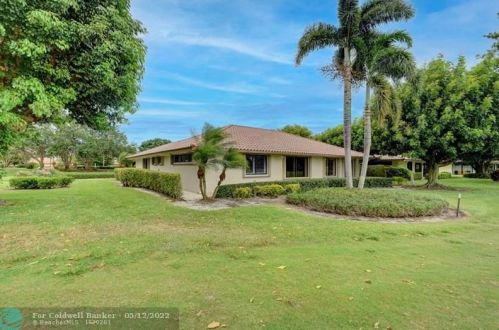 10515 Coralberry Way, Boynton Beach FL 33436-4546 exterior