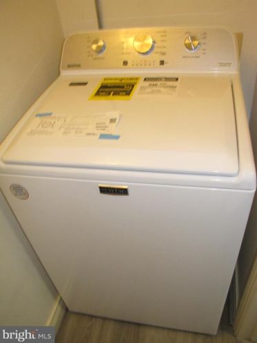 1504 Lincoln Way, Mc Lean VA  22102-5851 exterior