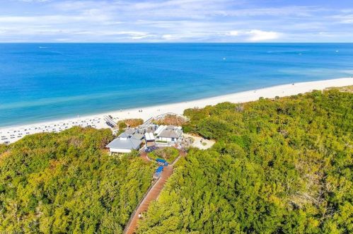 5550 Heron Point Dr, Naples FL 34108-2848 exterior