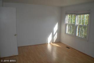 8996 Mcdowell Cmn, Manassas VA  20110-4251 exterior