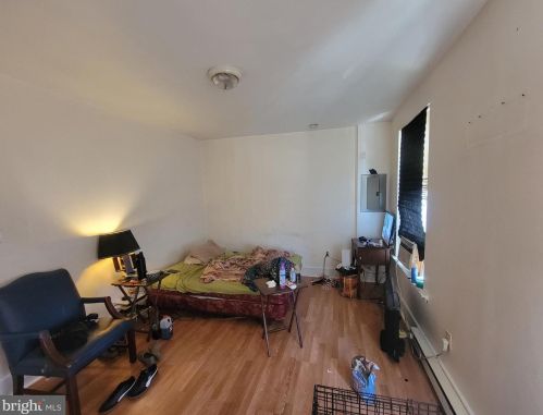 3535 8th St, Philadelphia PA 19140-4418 exterior