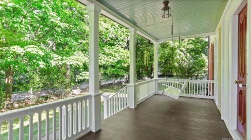 707 Ridgebury Rd, Ridgefield, CT 06877-1013