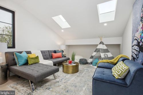 1416 A St, Washington DC  20003-1523 exterior