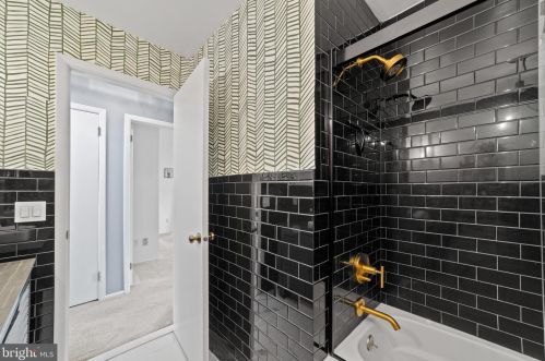 414 Bergen St, Trenton NJ 08610-5815 exterior