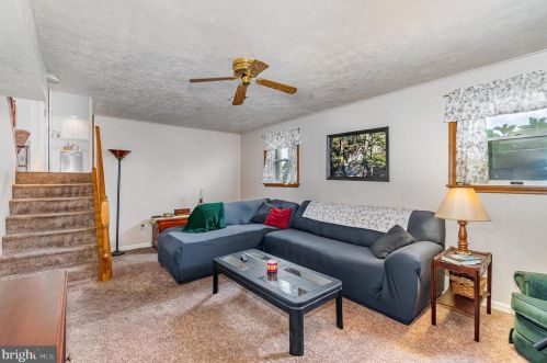 625 Basehoar School Rd, Littlestown PA 17340-9589 exterior