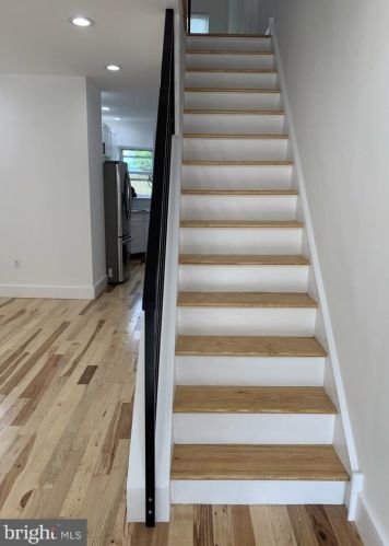 2257 Lawrence St, Philadelphia PA  19133-2920 exterior