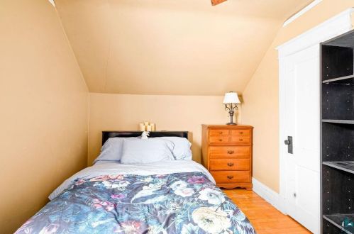 603 27th Ave, Duluth MN 55806-1452 exterior