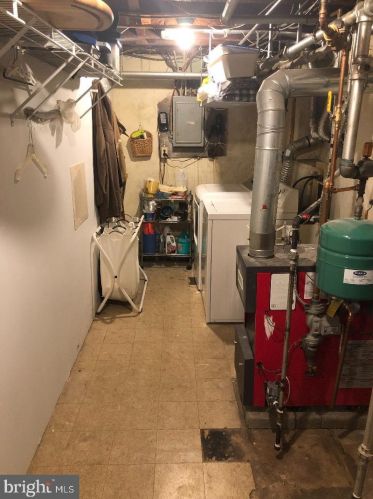 25 Myrtle Ave, Pittsburgh PA 19083-5706 exterior